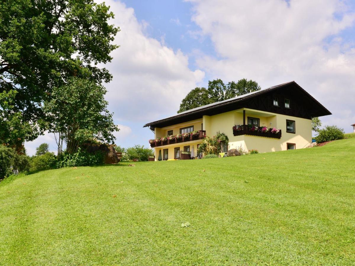 Sun kissed Holiday Home in Drachselsried with Sauna Exterior foto