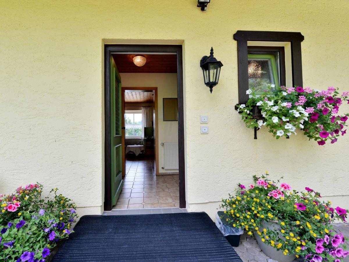 Sun kissed Holiday Home in Drachselsried with Sauna Exterior foto