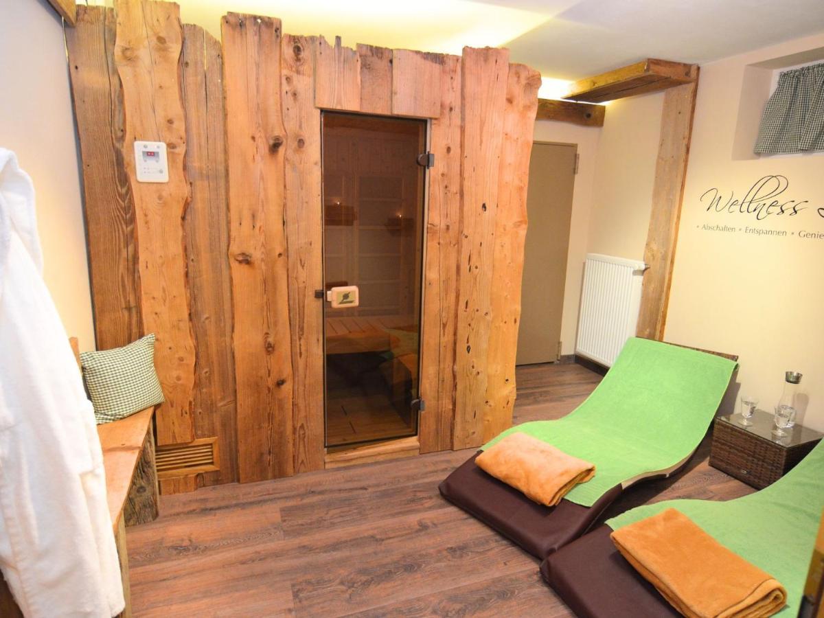 Sun kissed Holiday Home in Drachselsried with Sauna Exterior foto